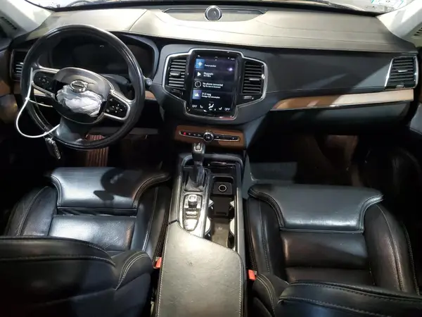 YV4A22PL8J1197583 2018 VOLVO XC90 - Image 8
