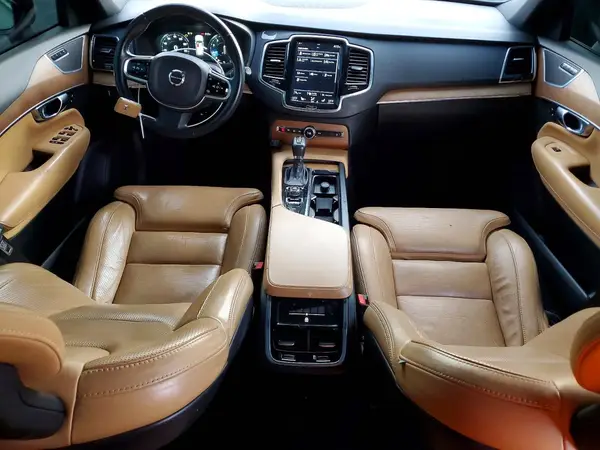 YV4A22PL8J1198622 2018 VOLVO XC90 - Image 8