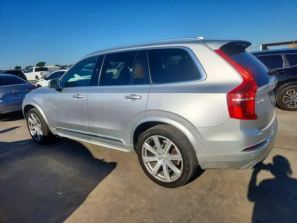 YV4A22PL8J1199706 2018 VOLVO XC90 - Image 2