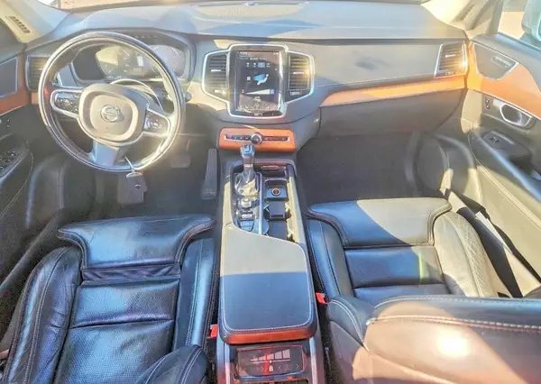 YV4A22PL8J1199706 2018 VOLVO XC90 - Image 8