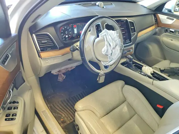 YV4A22PL8J1204600 2018 VOLVO XC90 - Image 8