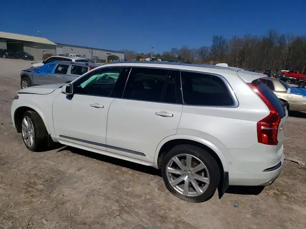 YV4A22PL8J1214513 2018 VOLVO XC90 - Image 2