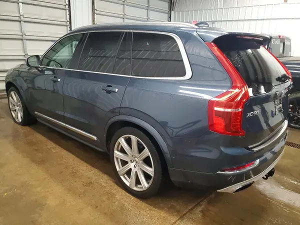 YV4A22PL8J1320363 2018 VOLVO XC90 - Image 2
