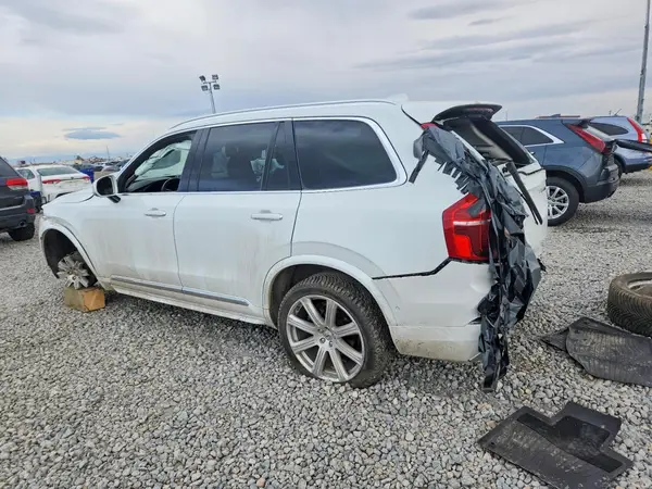 YV4A22PL8J1359762 2018 VOLVO XC90 - Image 2