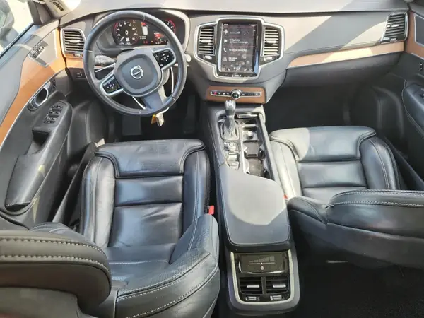 YV4A22PL8J1372916 2018 VOLVO XC90 - Image 8