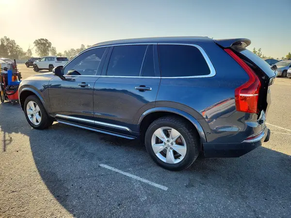 YV4A22PL8J1376125 2018 VOLVO XC90 - Image 2