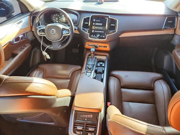 YV4A22PL8J1376125 2018 VOLVO XC90 - Image 8