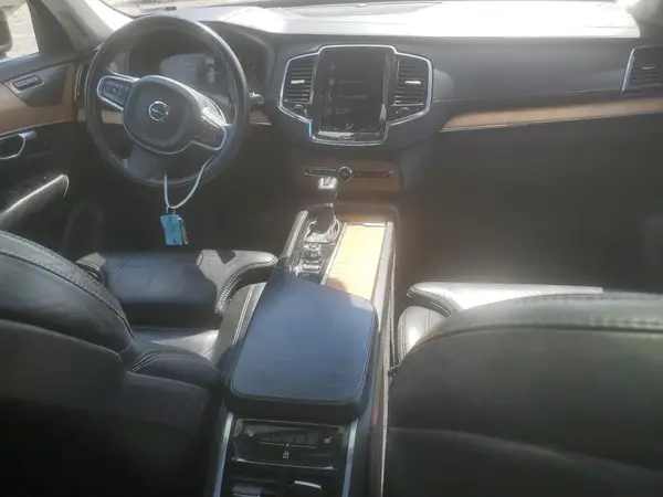 YV4A22PL8K1423722 2019 VOLVO XC90 - Image 8