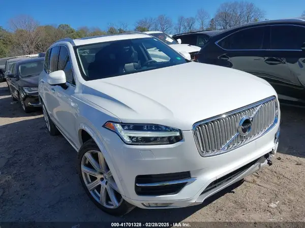 YV4A22PL8K1451651 2019 VOLVO XC90 - Image 1