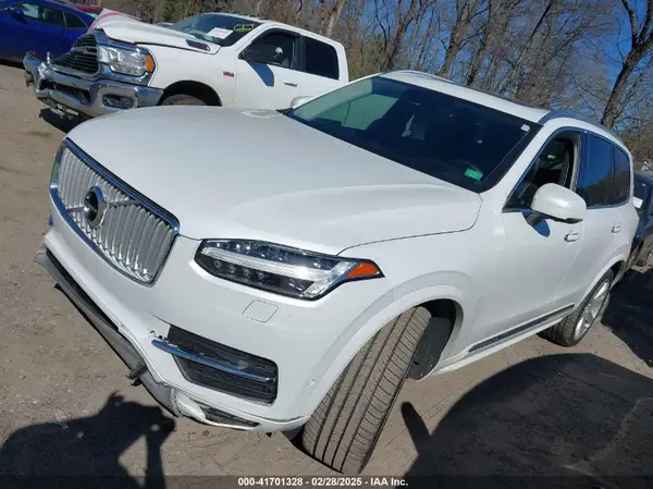 YV4A22PL8K1451651 2019 VOLVO XC90 - Image 2