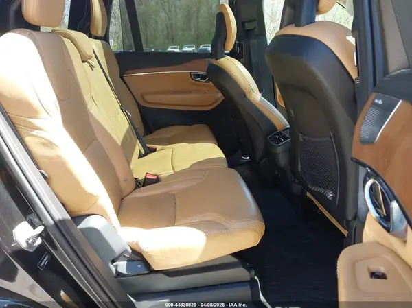 YV4A22PL9G1005242 2016 VOLVO XC90 - Image 8