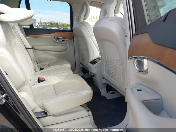 YV4A22PL9G1028665 2016 VOLVO XC90 - Image 8