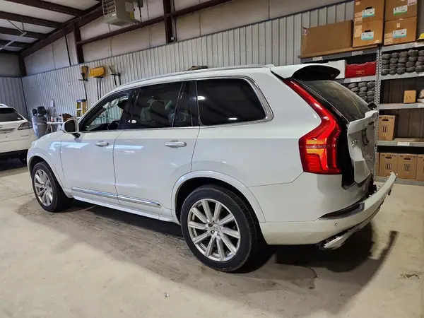 YV4A22PL9G1073413 2016 VOLVO XC90 - Image 2