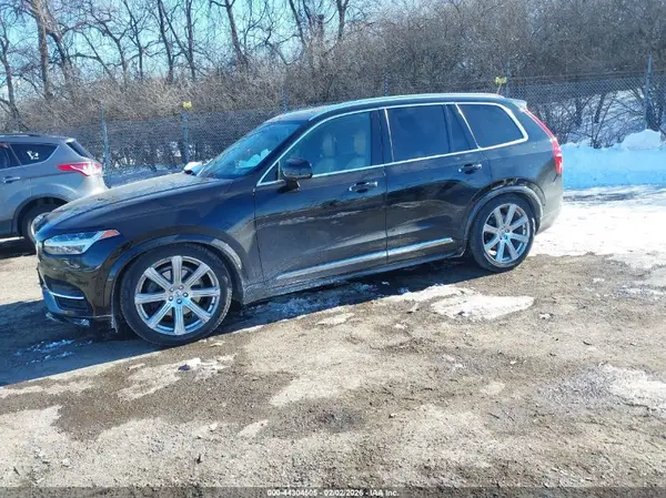 YV4A22PL9G1073668 2016 VOLVO XC90 - Image 2