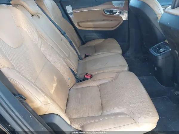 YV4A22PL9G1073668 2016 VOLVO XC90 - Image 8