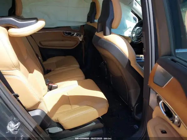 YV4A22PL9G1091703 2016 VOLVO XC90 - Image 8