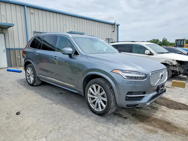 2017 VOLVO XC90 COPART lot 56631306 auction photo 4