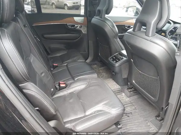 YV4A22PL9H1170645 2017 VOLVO XC90 - Image 8