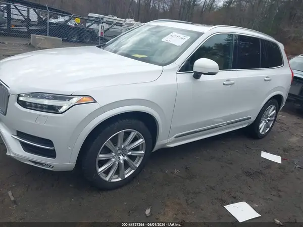 YV4A22PL9H1176316 2017 VOLVO XC90 - Image 2