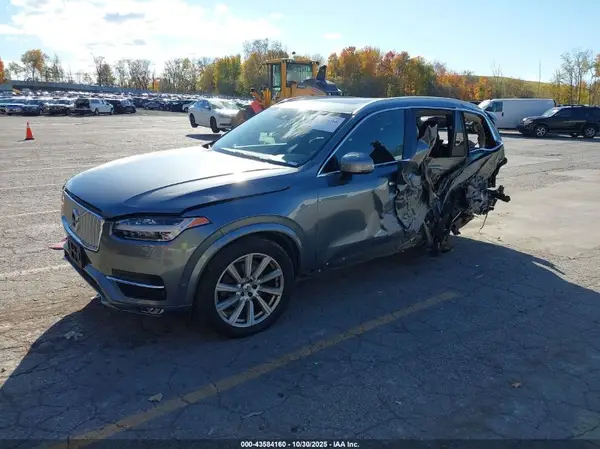 YV4A22PL9H1176879 2017 VOLVO XC90 - Image 2