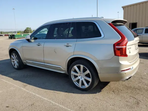 YV4A22PL9H1182343 2017 VOLVO XC90 - Image 2