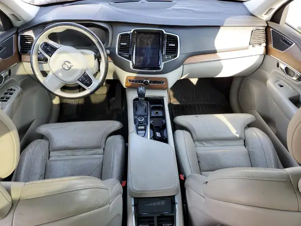 YV4A22PL9H1182343 2017 VOLVO XC90 - Image 8