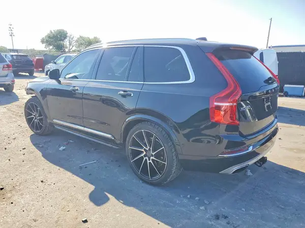 YV4A22PL9H1185064 2017 VOLVO XC90 - Image 2
