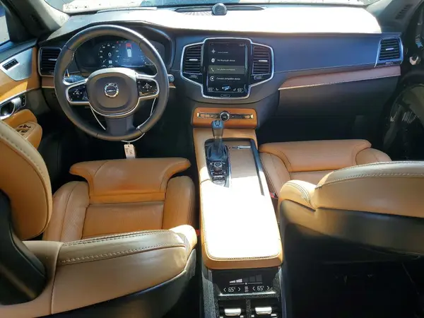 YV4A22PL9H1185064 2017 VOLVO XC90 - Image 8