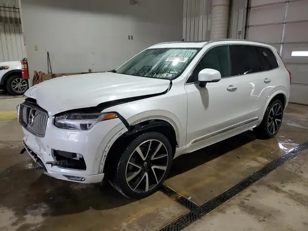 YV4A22PL9J1206727 2018 VOLVO XC90 - Image 1