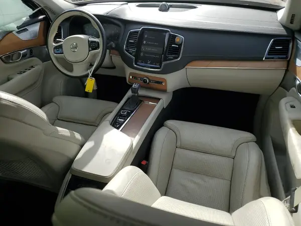 YV4A22PL9J1328441 2018 VOLVO XC90 - Image 8