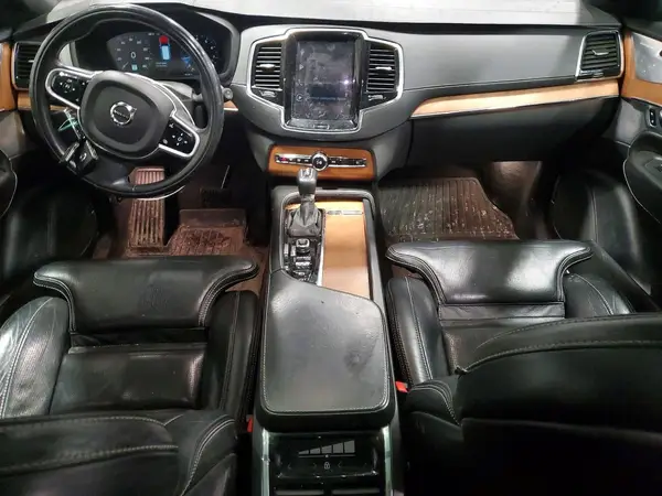 YV4A22PL9J1337253 2018 VOLVO XC90 - Image 8