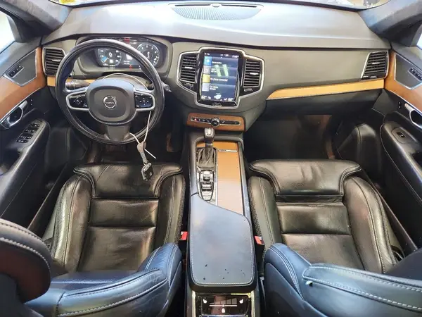 YV4A22PL9J1364680 2018 VOLVO XC90 - Image 8