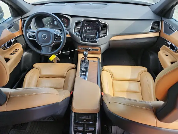 YV4A22PL9J1382029 2018 VOLVO XC90 - Image 8