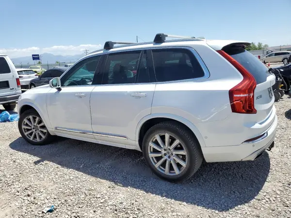 YV4A22PL9J1386081 2018 VOLVO XC90 - Image 2