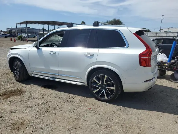 YV4A22PL9K1421090 2019 VOLVO XC90 - Image 2