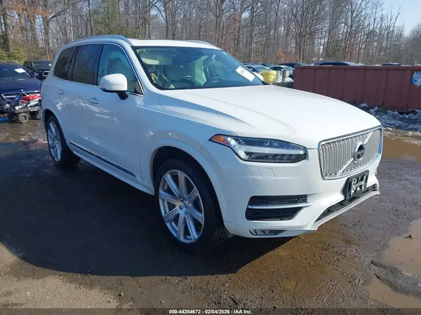 YV4A22PL9K1438584 2019 VOLVO XC90 - Image 1