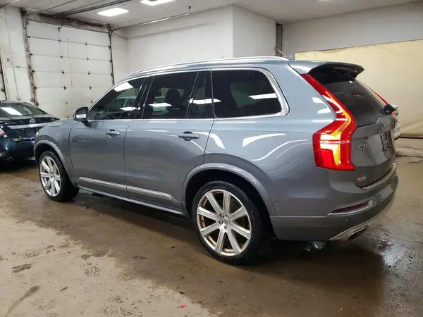 YV4A22PL9K1441369 2019 VOLVO XC90 - Image 2