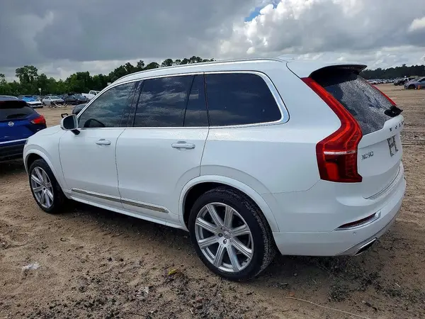 YV4A22PL9K1445874 2019 VOLVO XC90 - Image 2