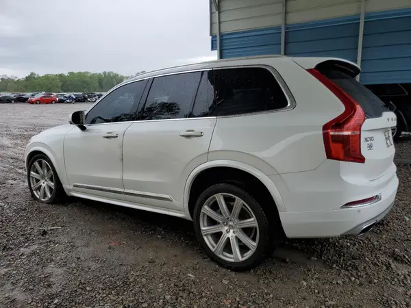 YV4A22PL9K1457703 2019 VOLVO XC90 - Image 2