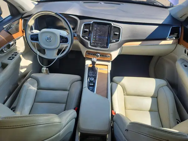 YV4A22PL9K1458432 2019 VOLVO XC90 - Image 8
