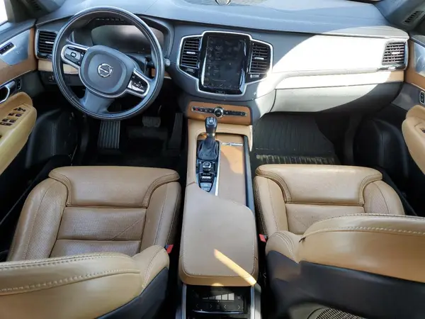 YV4A22PL9K1470869 2019 VOLVO XC90 - Image 8