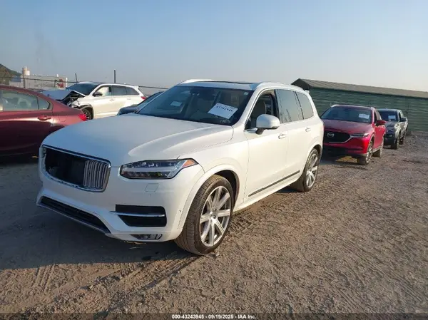 YV4A22PL9K1497781 2019 VOLVO XC90 - Image 2