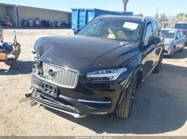 YV4A22PL9K1508651 2019 VOLVO XC90 - Image 2