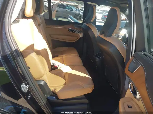 YV4A22PL9K1508651 2019 VOLVO XC90 - Image 8