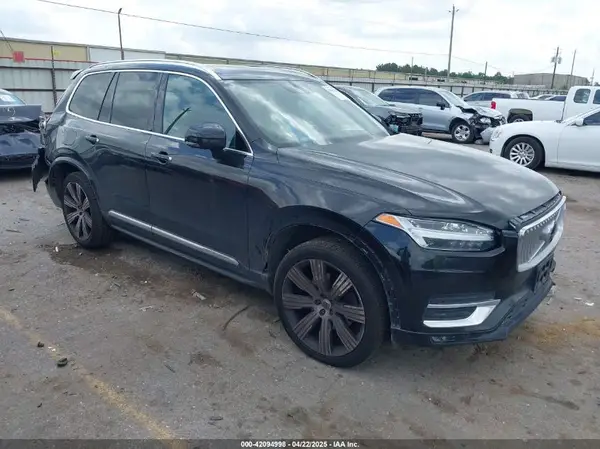 YV4A22PL9L1583593 2020 VOLVO XC90 - Image 1