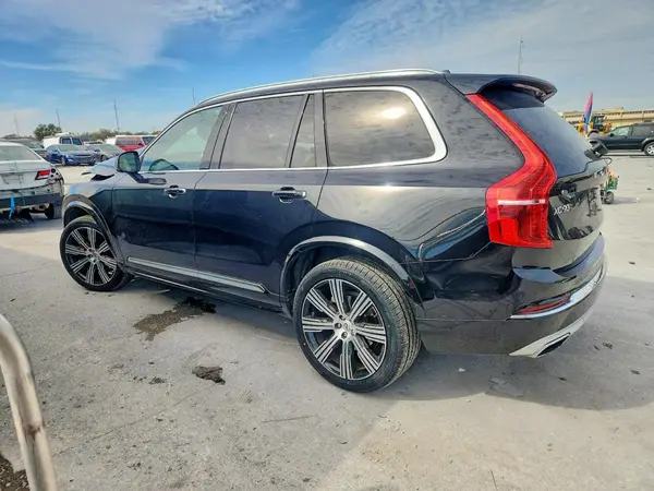 YV4A22PL9M1717519 2021 VOLVO XC90 - Image 2