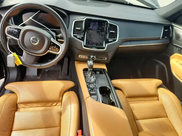 YV4A22PL9M1717519 2021 VOLVO XC90 - Image 8