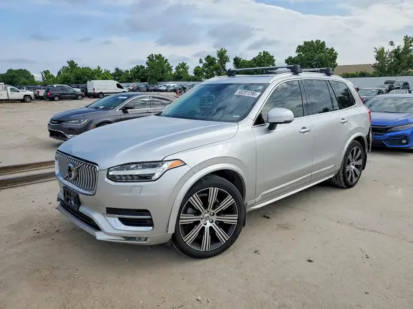 YV4A22PL9M1728715 2021 VOLVO XC90 - Image 1