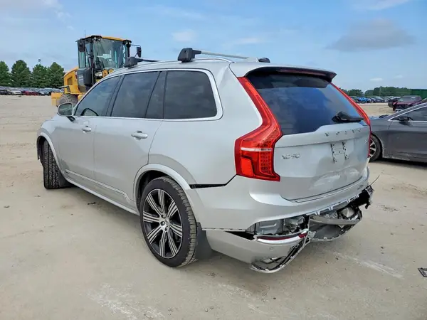 YV4A22PL9M1728715 2021 VOLVO XC90 - Image 2