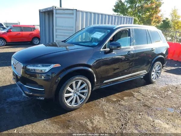 YV4A22PLXG1013155 2016 VOLVO XC90 - Image 2